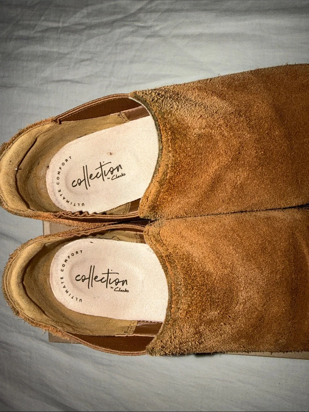 Clarks Women's Tan Suede Chelsea Ankle Boots